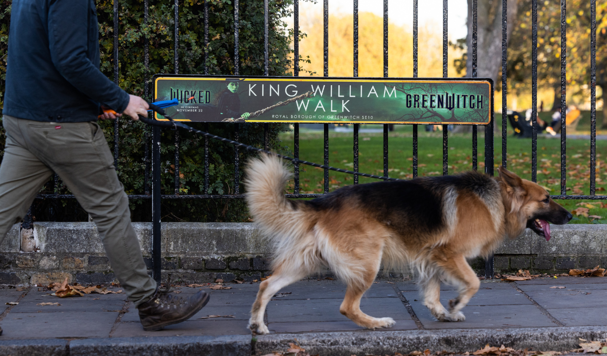 King William Walk Sign for GreenWitch in Greenwich